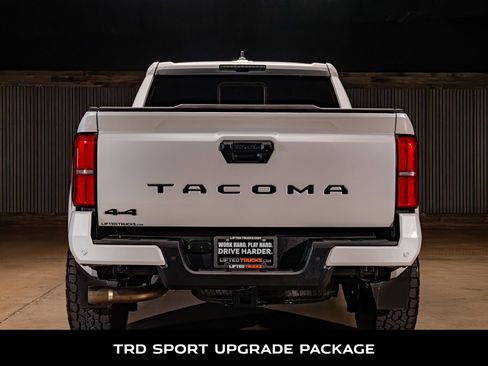 Used 2024 Toyota Tacoma TRD Sport w/ TRD Sport Upgrade Package AWD/4WD image 7
