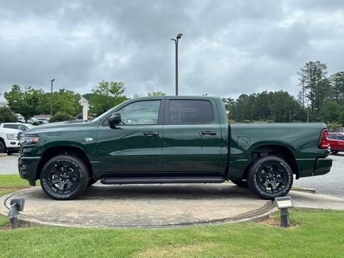 New 2026 RAM 1500 Express AWD/4WD image 4