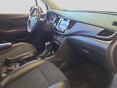 Used 2022 Buick Encore Preferred w/ Safety Package image 16