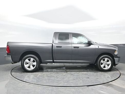 Used 2024 RAM 1500 Classic SLT image 3