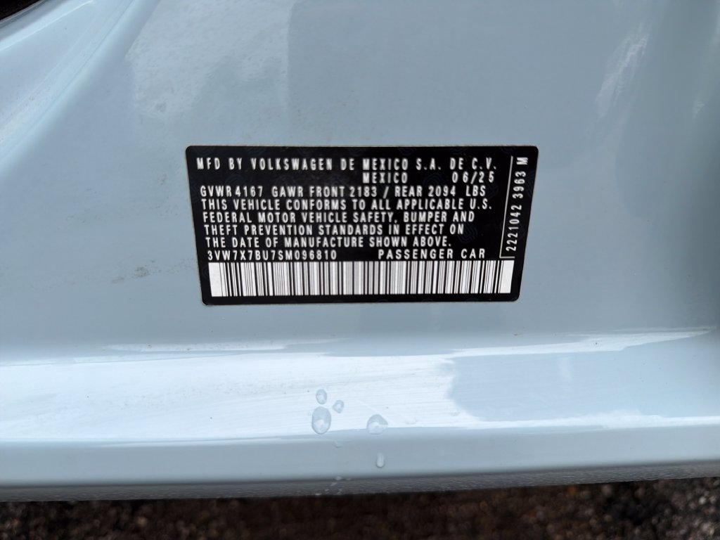 Used 2025 Volkswagen Jetta SE w/ Sunroof Package FWD image 47