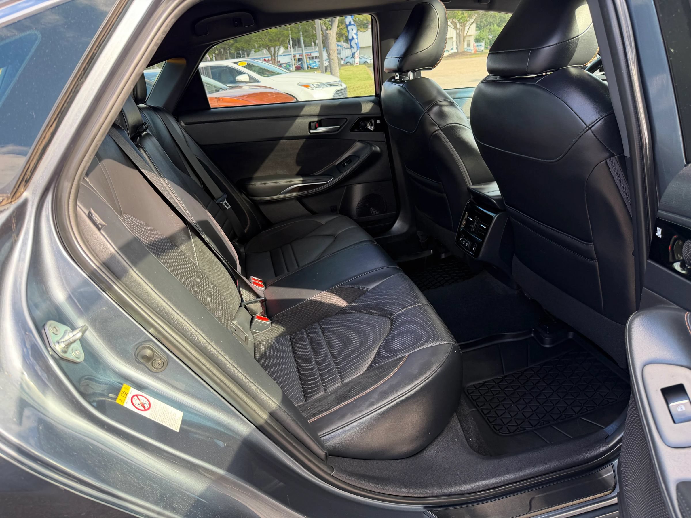 Used 2019 Toyota Avalon Touring w/ Advanced Safety Package FWD image 19