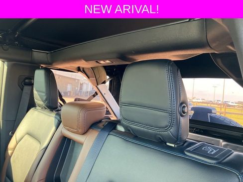 Used 2024 Ford Bronco Outer Banks image 16