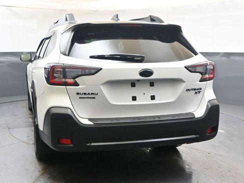 Certified 2024 Subaru Outback Onyx Edition XT image 4