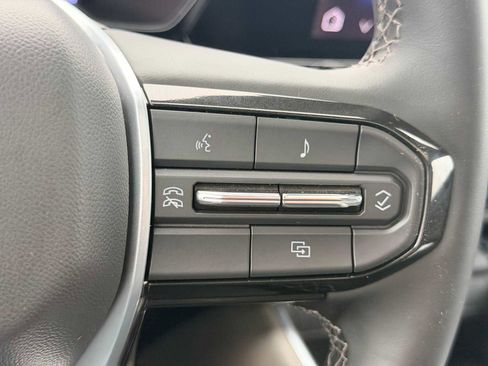 Used 2024 Chevrolet Colorado ZR2 w/ Technology Package image 25