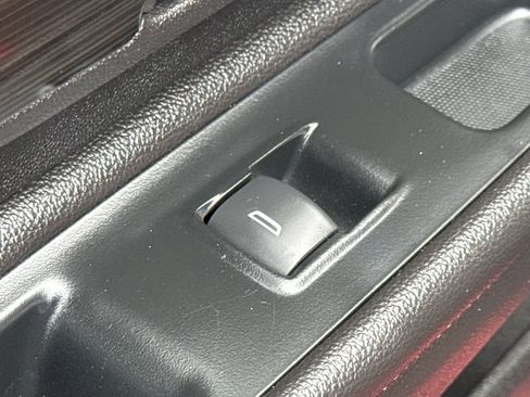 Certified 2022 GMC Terrain SLT AWD/4WD image 31
