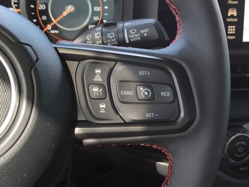 Used 2024 Jeep Wrangler Rubicon w/ Safety Group image 25