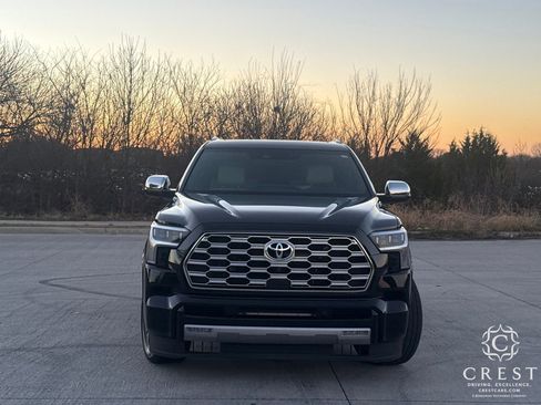 Used 2024 Toyota Sequoia Capstone image 7