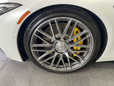 Used 2022 Mercedes-Benz SL 63 AMG 4MATIC image 23
