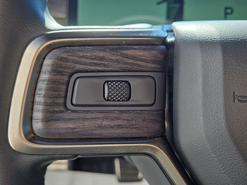 Used 2023 Rivian R1S Launch Edition image 33