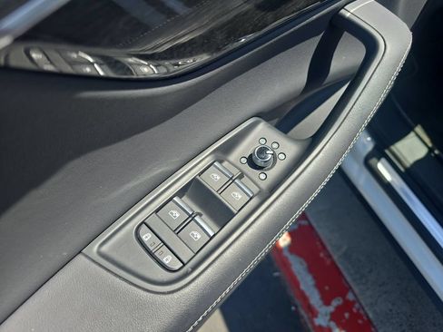 Used 2025 Audi Q7 3.0T Premium Plus AWD/4WD image 11