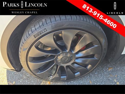 Used 2022 Tesla Model Y Performance image 15