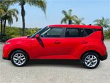 Used 2021 Kia Soul S image 2