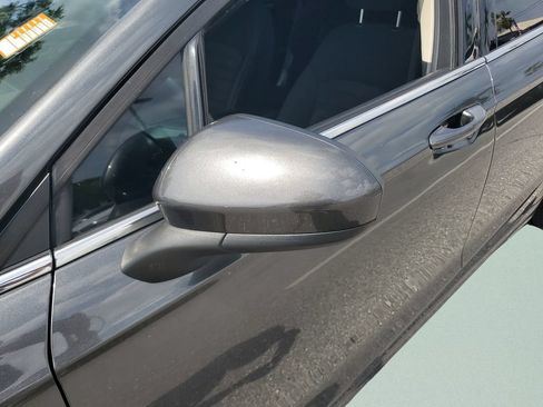 Used 2019 Ford Fusion SE FWD image 27