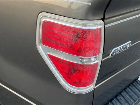 Used 2013 Ford F150 XLT w/ XLT Chrome Pkg image 27