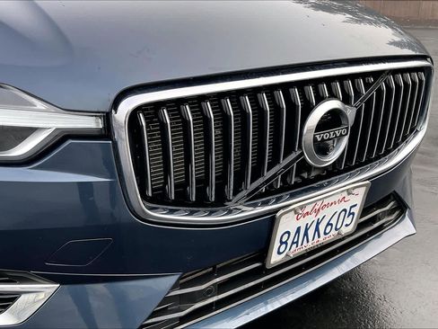 Used 2018 Volvo XC60 T8 Inscription w/ Advanced Package image 33