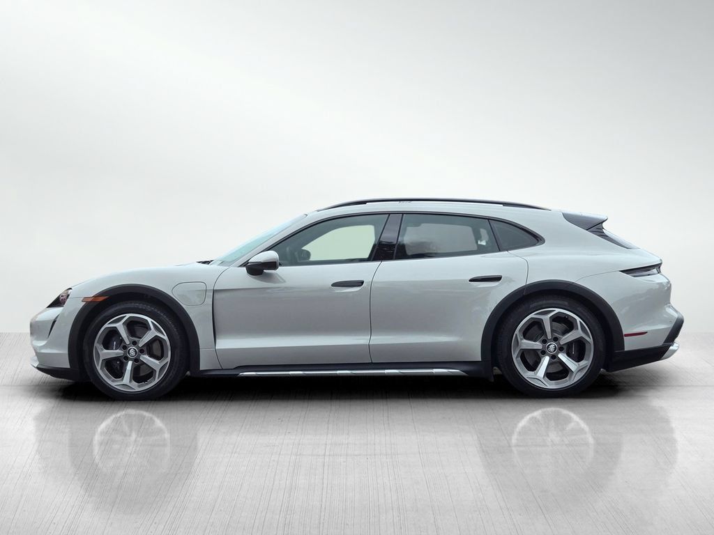 Used 2022 Porsche Taycan 4 Cross Turismo AWD/4WD image 8