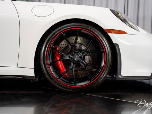 Used 2022 Porsche 911 GT3 image 17