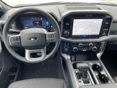 New 2025 Ford F150 XLT w/ Equipment Group 302A MID