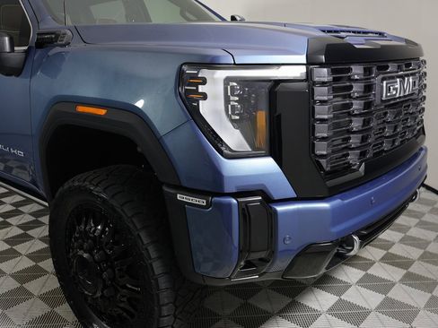 Used 2025 GMC Sierra 3500 Denali Ultimate image 43