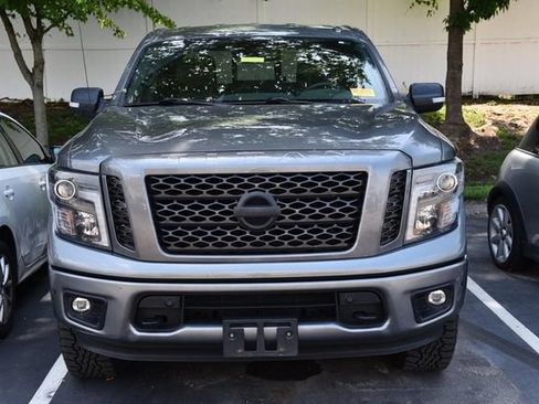 Used 2019 Nissan Titan SL w/ Midnight Edition AWD/4WD image 3