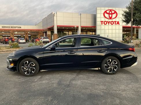 Used 2025 Hyundai Sonata SEL FWD image 8