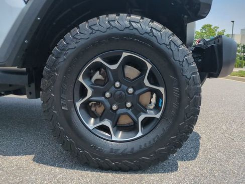 Used 2023 Jeep Wrangler Unlimited Rubicon 4xe w/ Cold Weather Group AWD/4WD image 11
