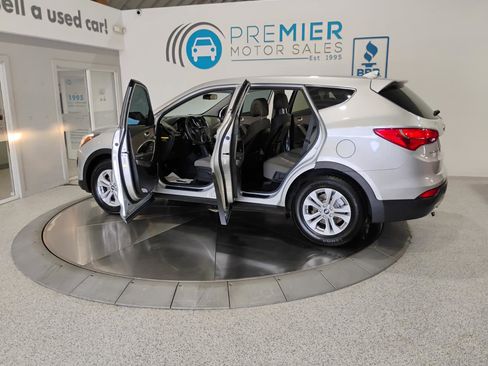 Used 2016 Hyundai Santa Fe Sport image 4