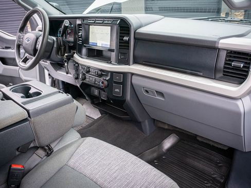 Used 2023 Ford F250 XLT w/ FX4 Off-Road Package image 32