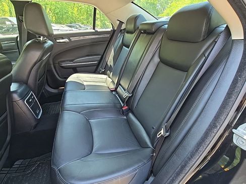 Used 2021 Chrysler 300 Touring L AWD/4WD image 13