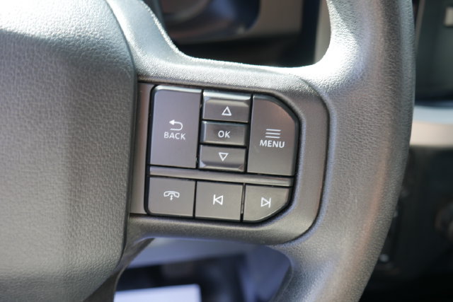 Used 2023 Ford F250 XL w/ F-250 >10K GVWR Package AWD/4WD image 17