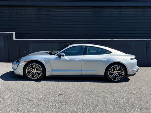 Certified 2023 Porsche Taycan RWD image 7