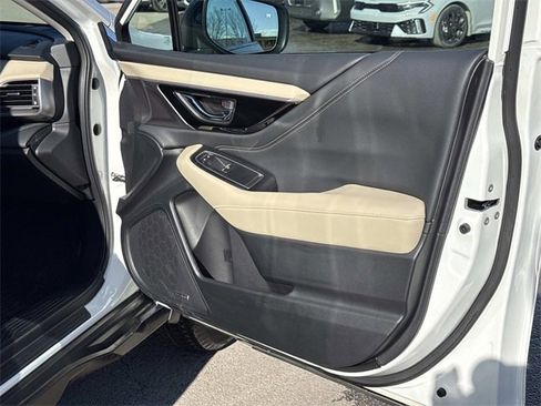 Certified 2025 Subaru Outback Limited image 17