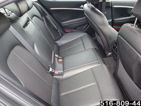 Used 2022 Genesis G70 2.0T image 27