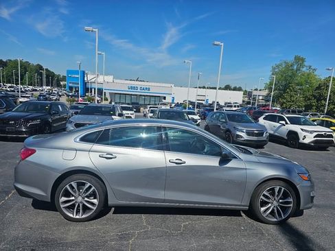 Used 2024 Chevrolet Malibu LT FWD image 9