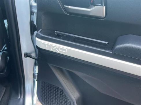 Certified 2024 Toyota Tacoma TRD Off-Road image 27