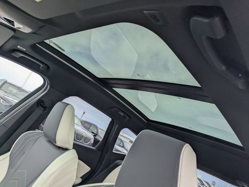 New 2026 BMW X1 xDrive28i w/ Technology Package AWD/4WD image 14
