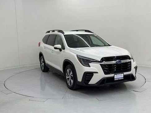 Certified 2023 Subaru Ascent Premium w/ Convenience Package image 7