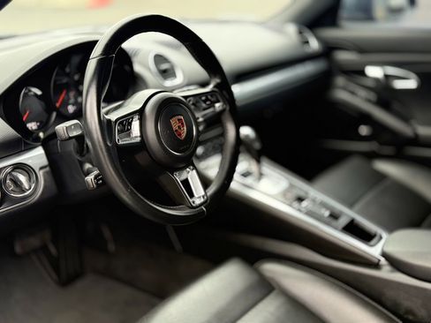 Used 2017 Porsche 718 Boxster image 17