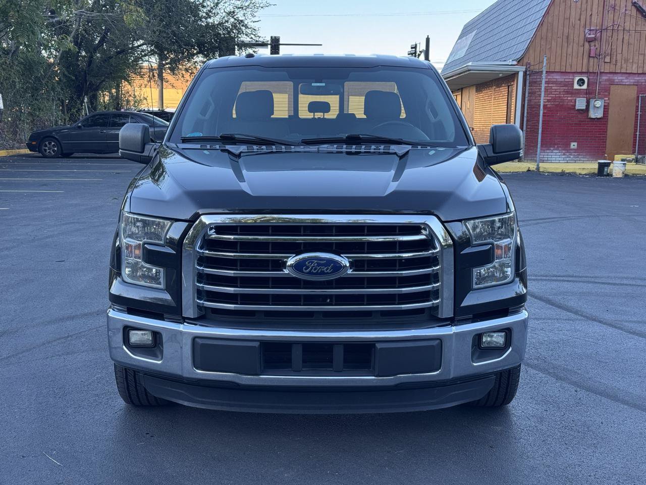 Used 2015 Ford F150 XLT w/ Equipment Group 302A Luxury RWD image 3