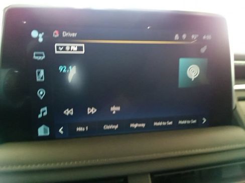 Used 2024 Chevrolet Tahoe LT w/ Luxury Package AWD/4WD image 8