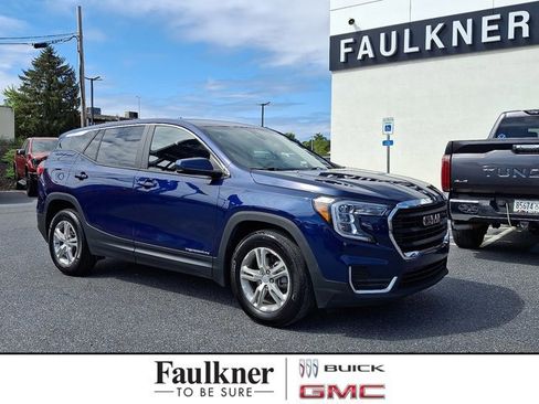 Certified 2022 GMC Terrain SLE image 1