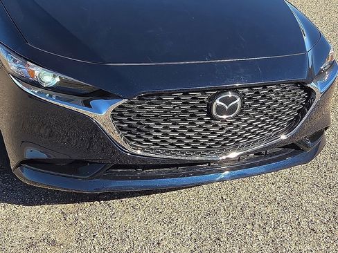 Used 2024 MAZDA MAZDA3 s image 10