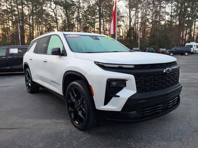 Used 2024 Chevrolet Traverse RS
