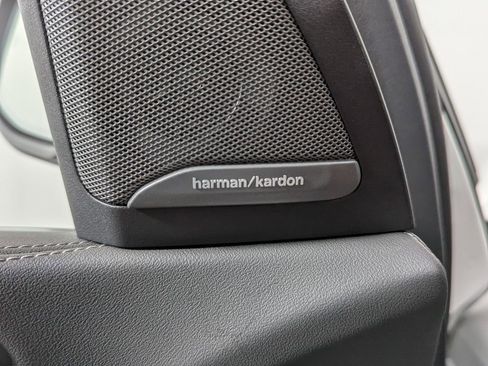 Used 2025 BMW X5 xDrive40i w/ Premium Package image 15