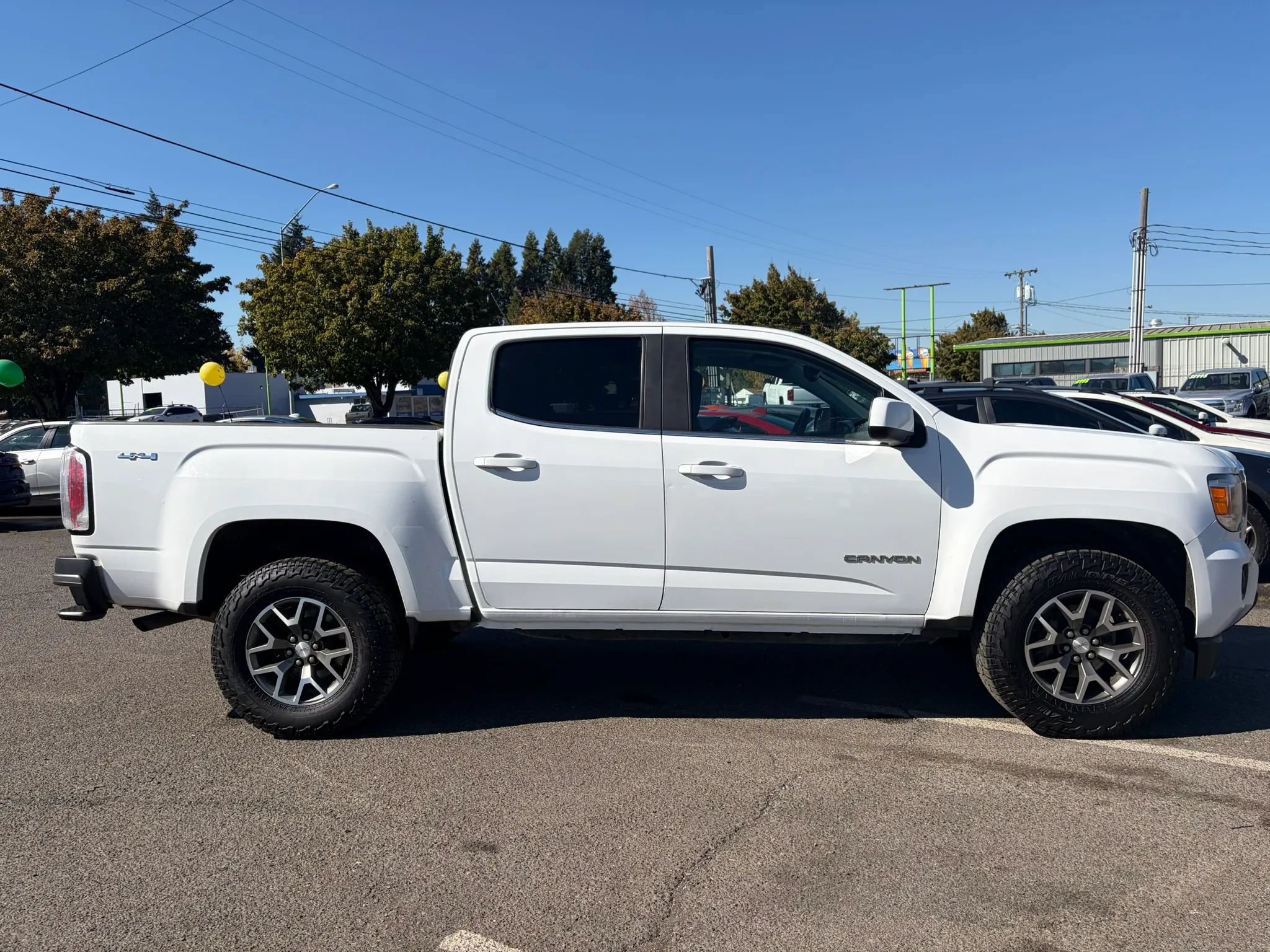 Used 2018 GMC Canyon SLE w/ SLE Convenience Package AWD/4WD image 2