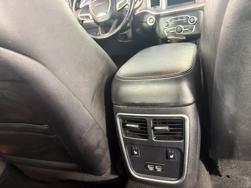 Used 2021 Dodge Charger SXT w/ Leather Interior Group image 13