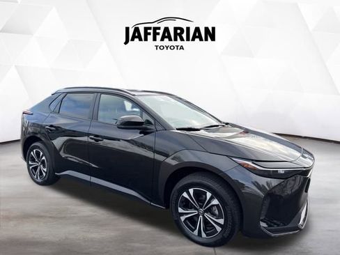 Used 2024 Toyota bZ4X XLE image 2