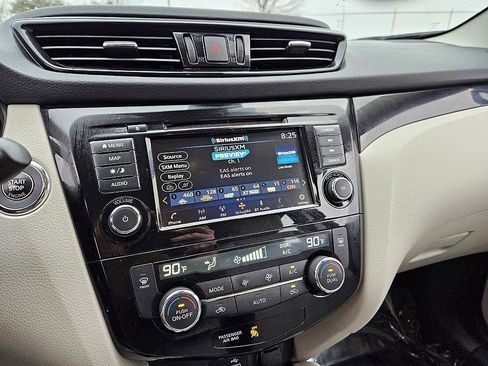 Certified 2021 Nissan Rogue Sport SL w/ Premium Package image 21