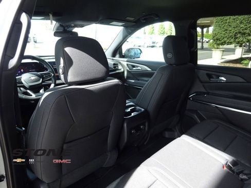 New 2026 Chevrolet Traverse LT image 19